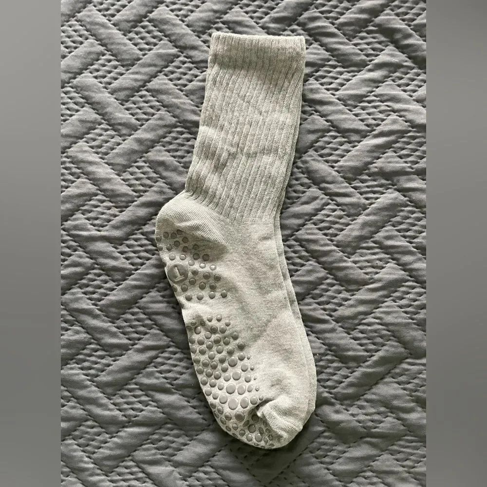 Non-Slip Grip Socks Bundle - Picture 5 of 5